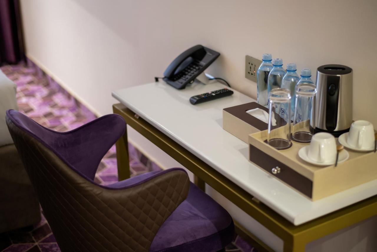 Orient Hotel Bişkek Dış mekan fotoğraf