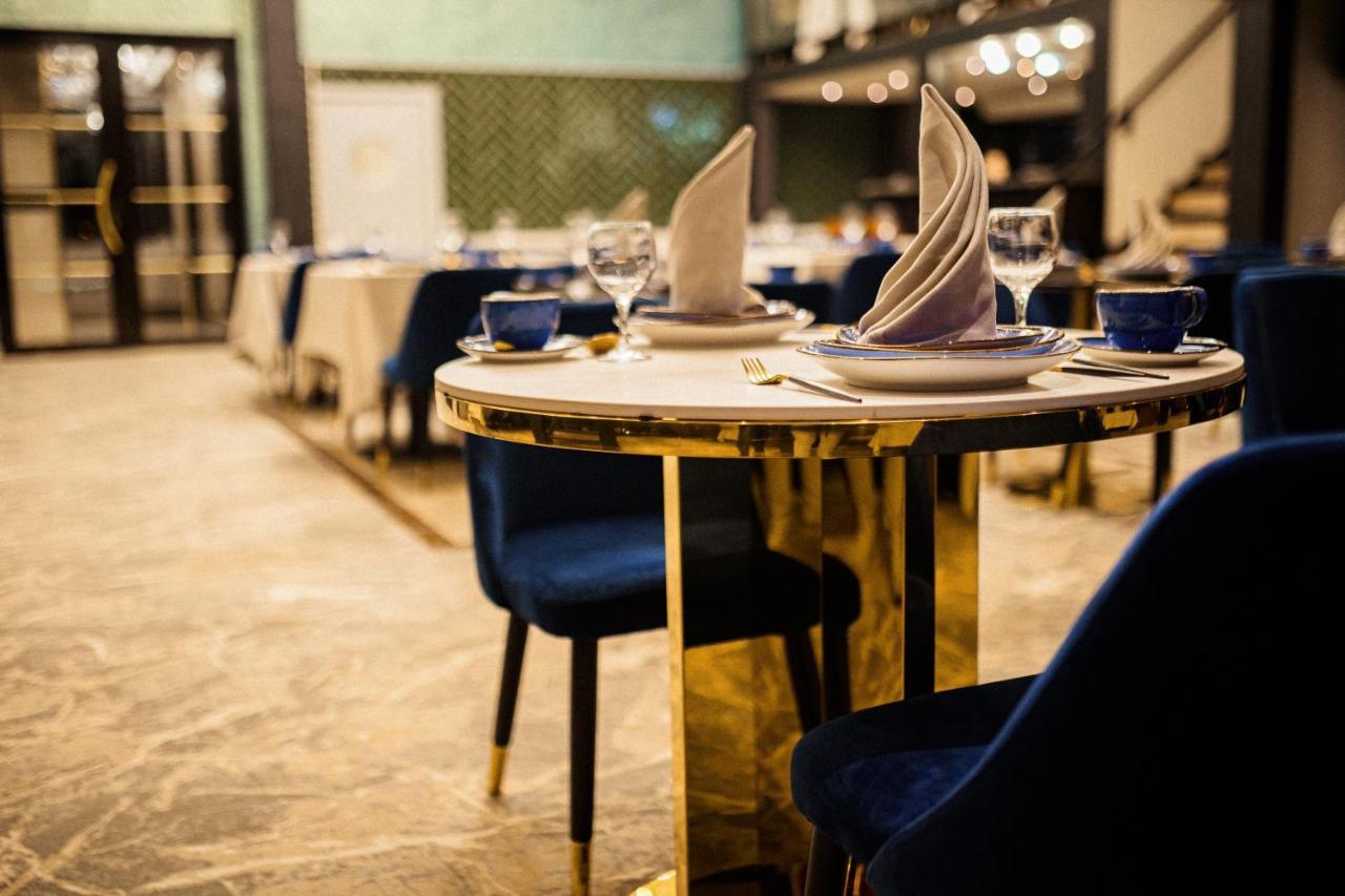 Orient Hotel Bişkek Dış mekan fotoğraf