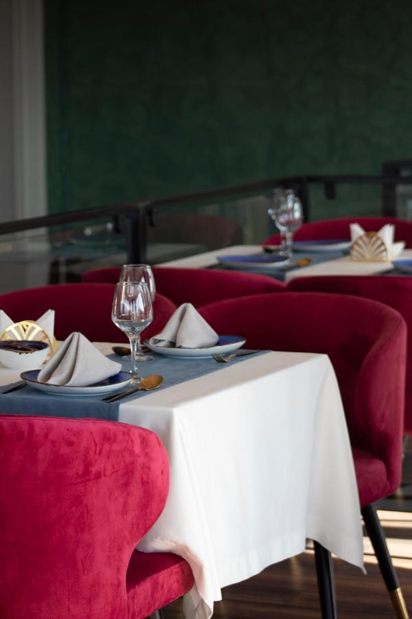 Orient Hotel Bişkek Dış mekan fotoğraf